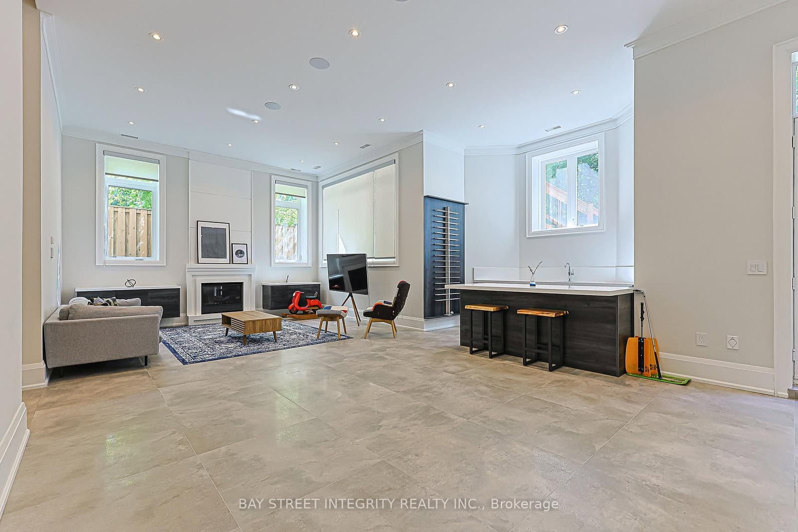 151 Horsham Avenue thumbnail 34