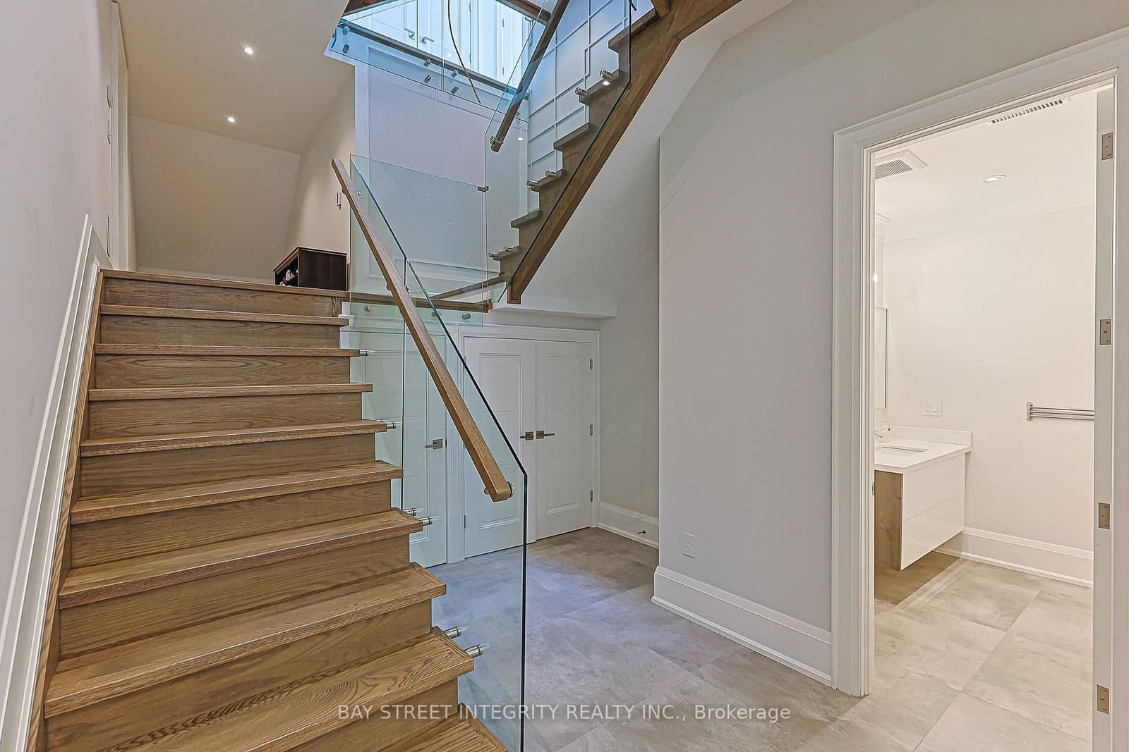 151 Horsham Avenue thumbnail 39