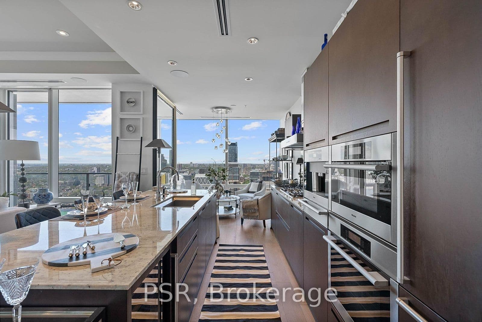 180 University Avenue, Unit 5003 thumbnail 13