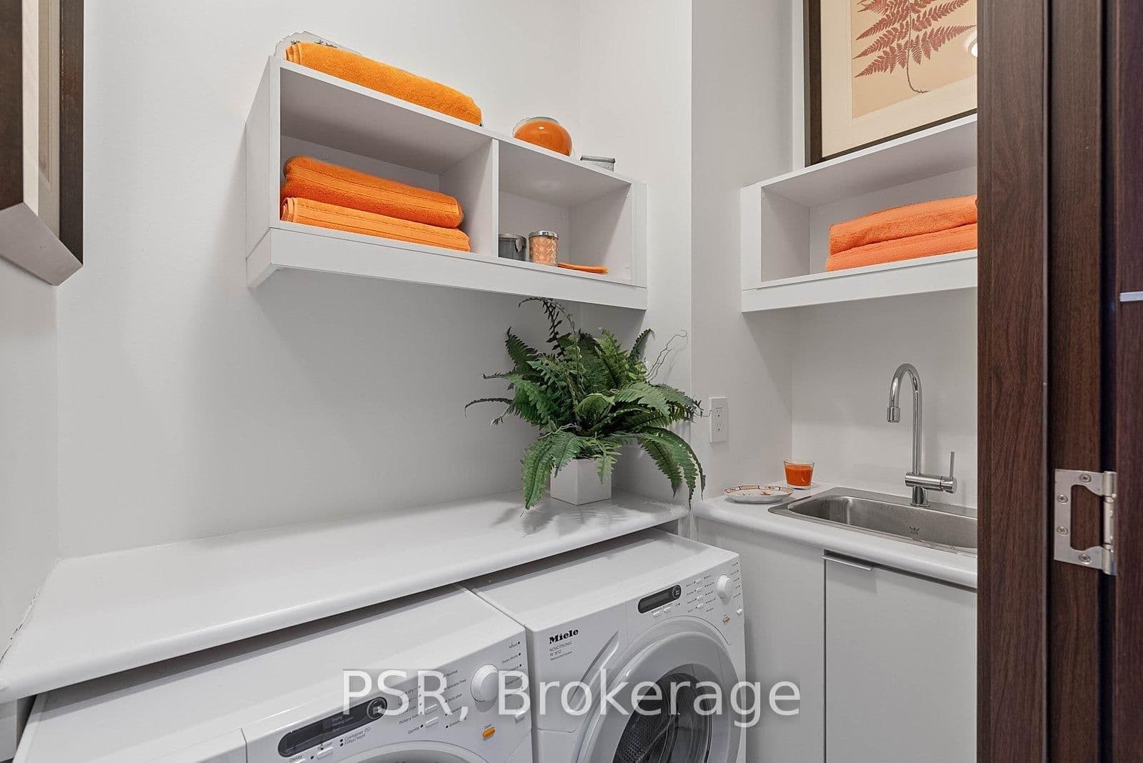 180 University Avenue, Unit 5003 thumbnail 42