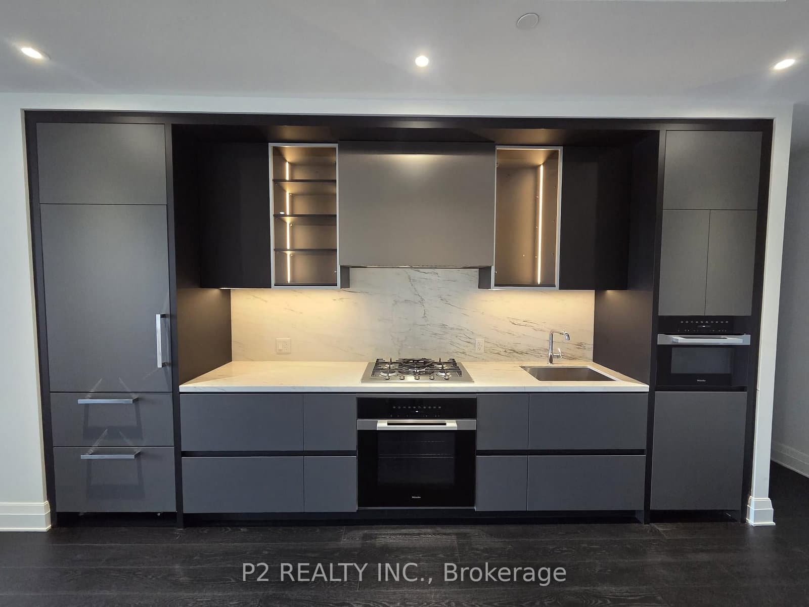 #407 - 2 Forest Hill Road