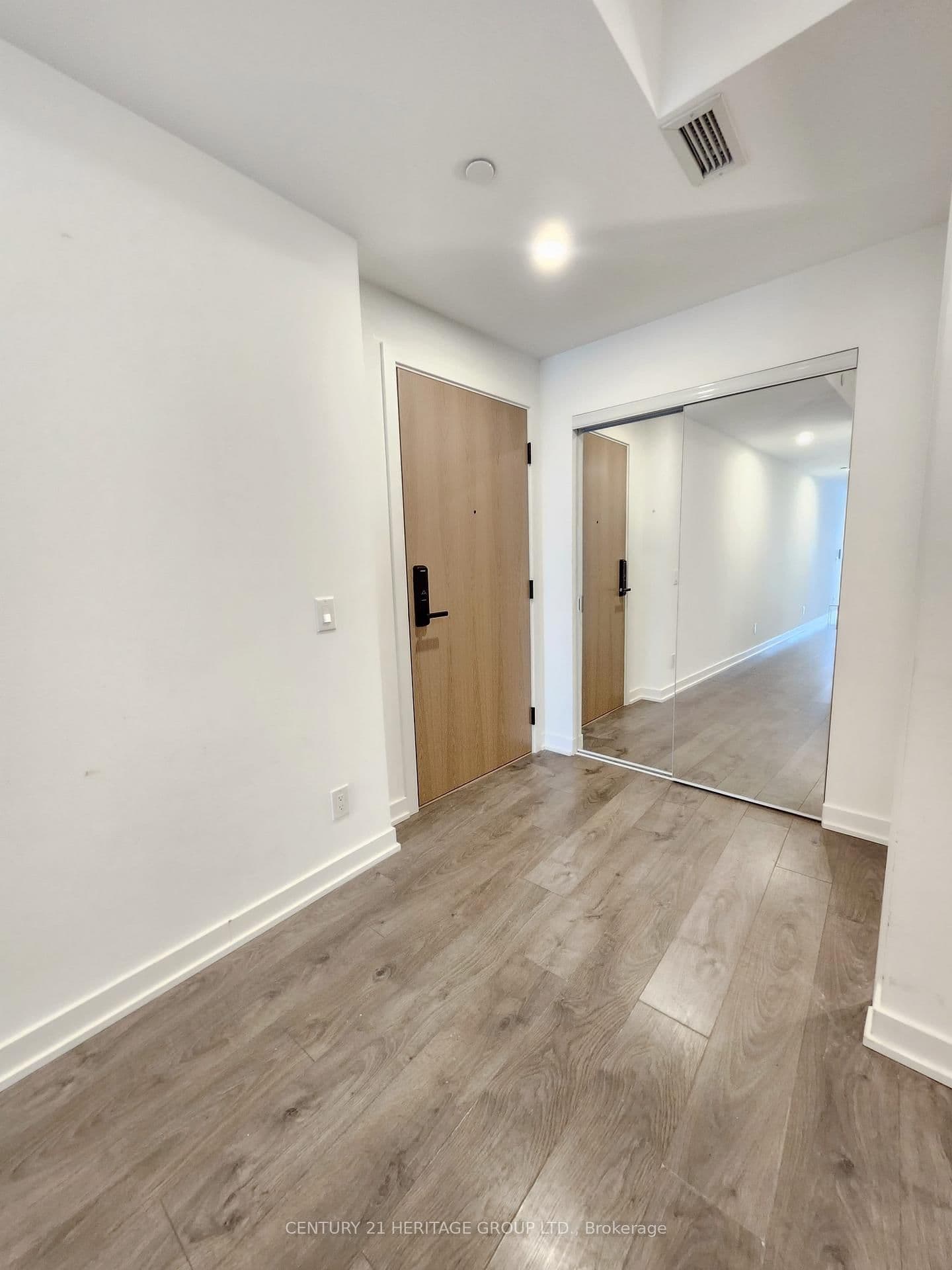 5 Defries Street, Unit 619 thumbnail 9