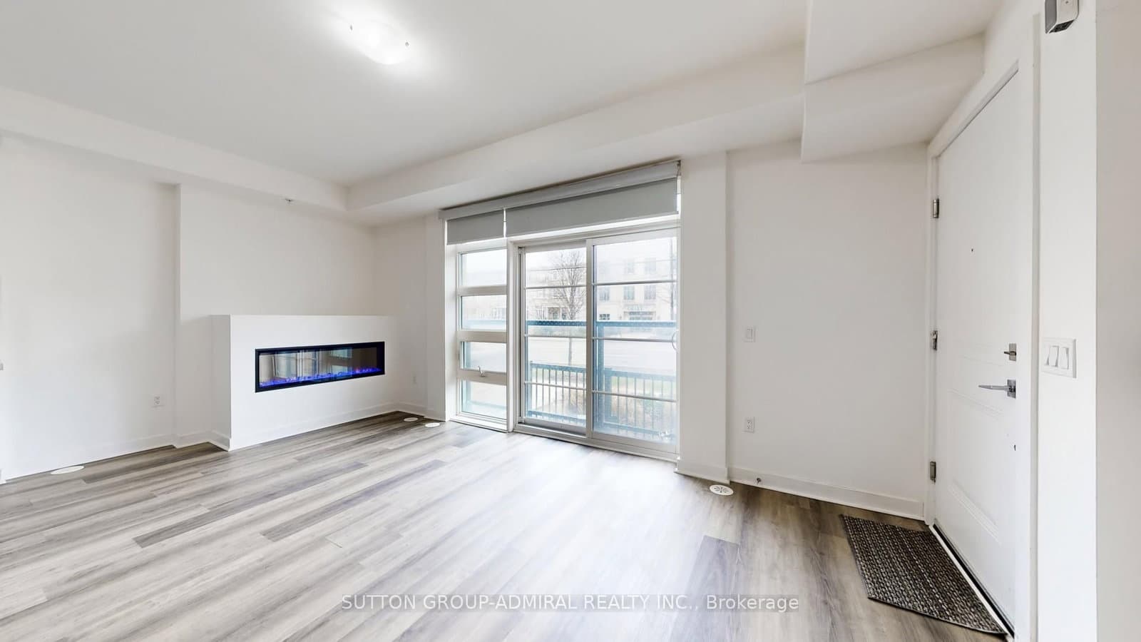 57 Finch Avenue W, Unit 11 thumbnail 4