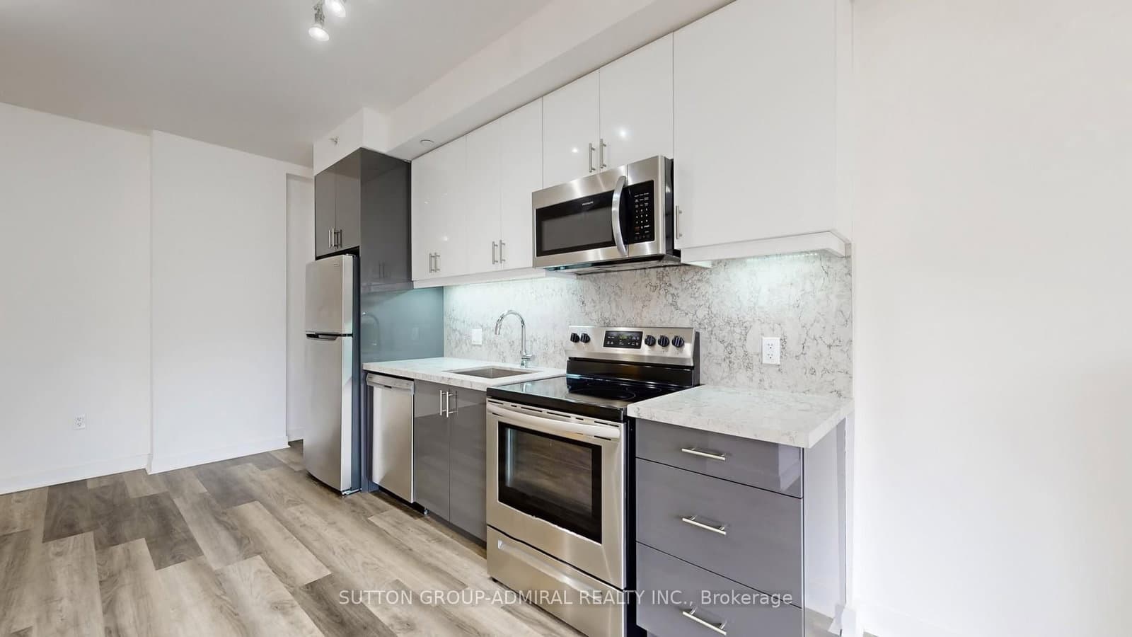 57 Finch Avenue W, Unit 11 thumbnail 8