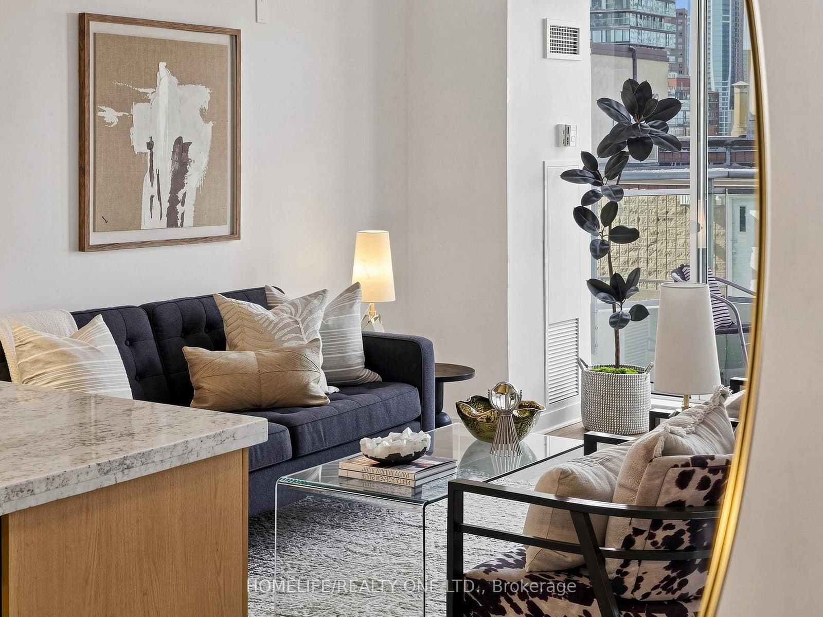 77 Lombard Street, Unit 913 thumbnail 20