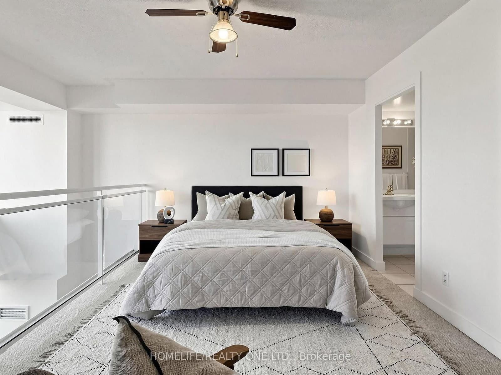 77 Lombard Street, Unit 913 thumbnail 25