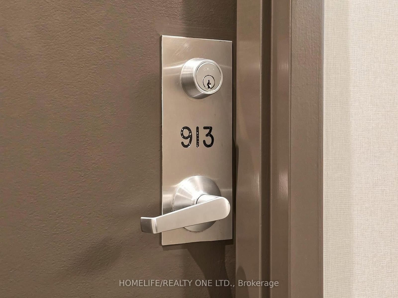 77 Lombard Street, Unit 913 thumbnail 43