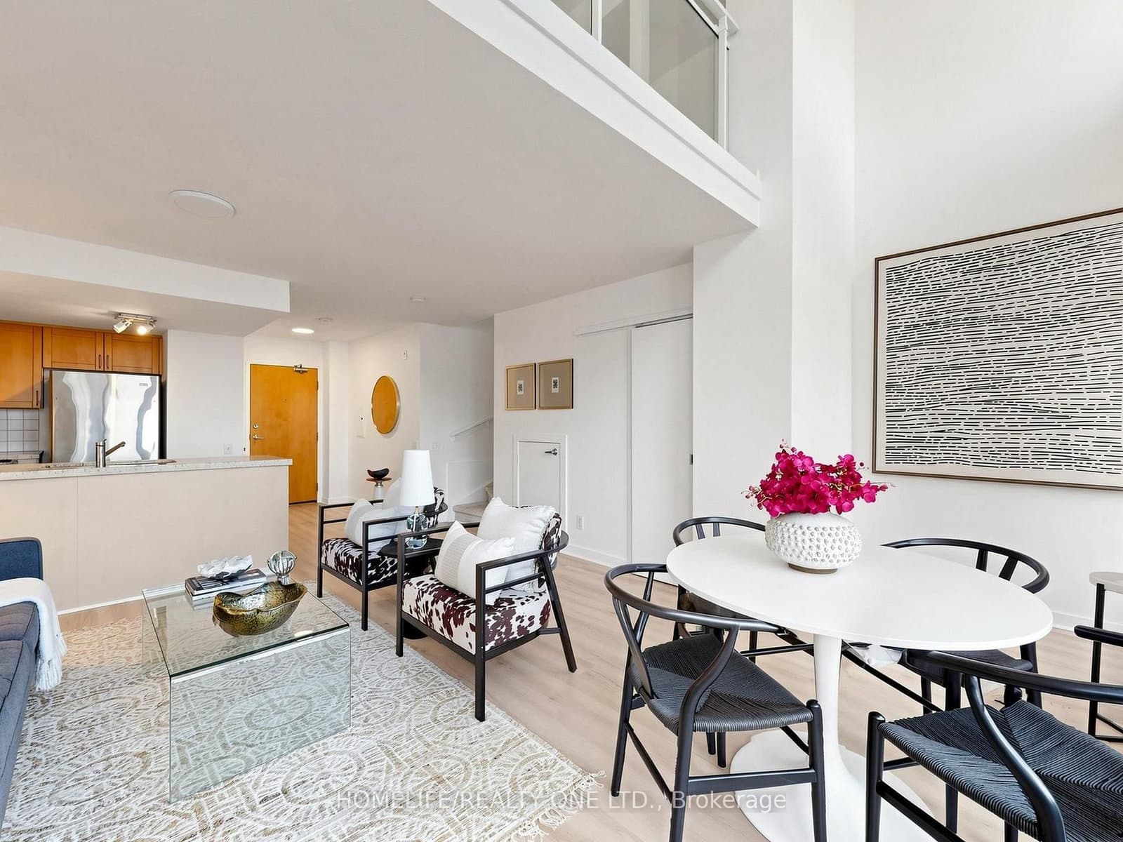 77 Lombard Street, Unit 913 thumbnail 9