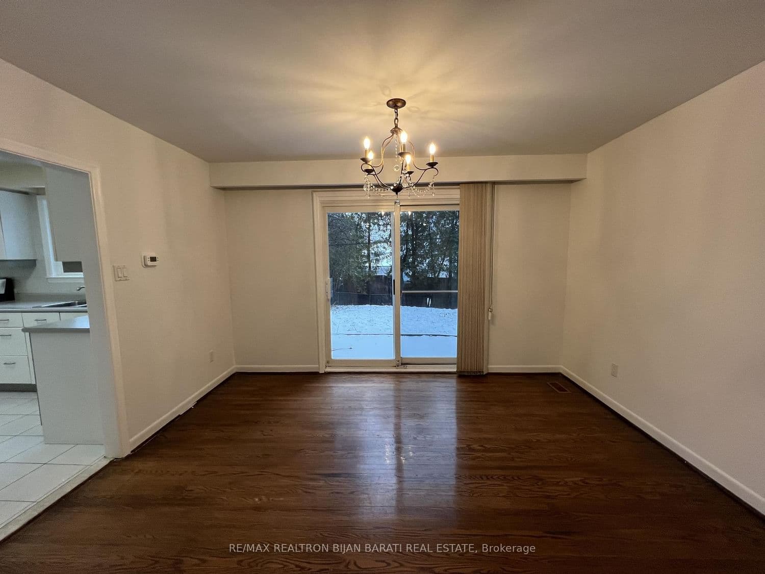 298 Newton Drive thumbnail 5