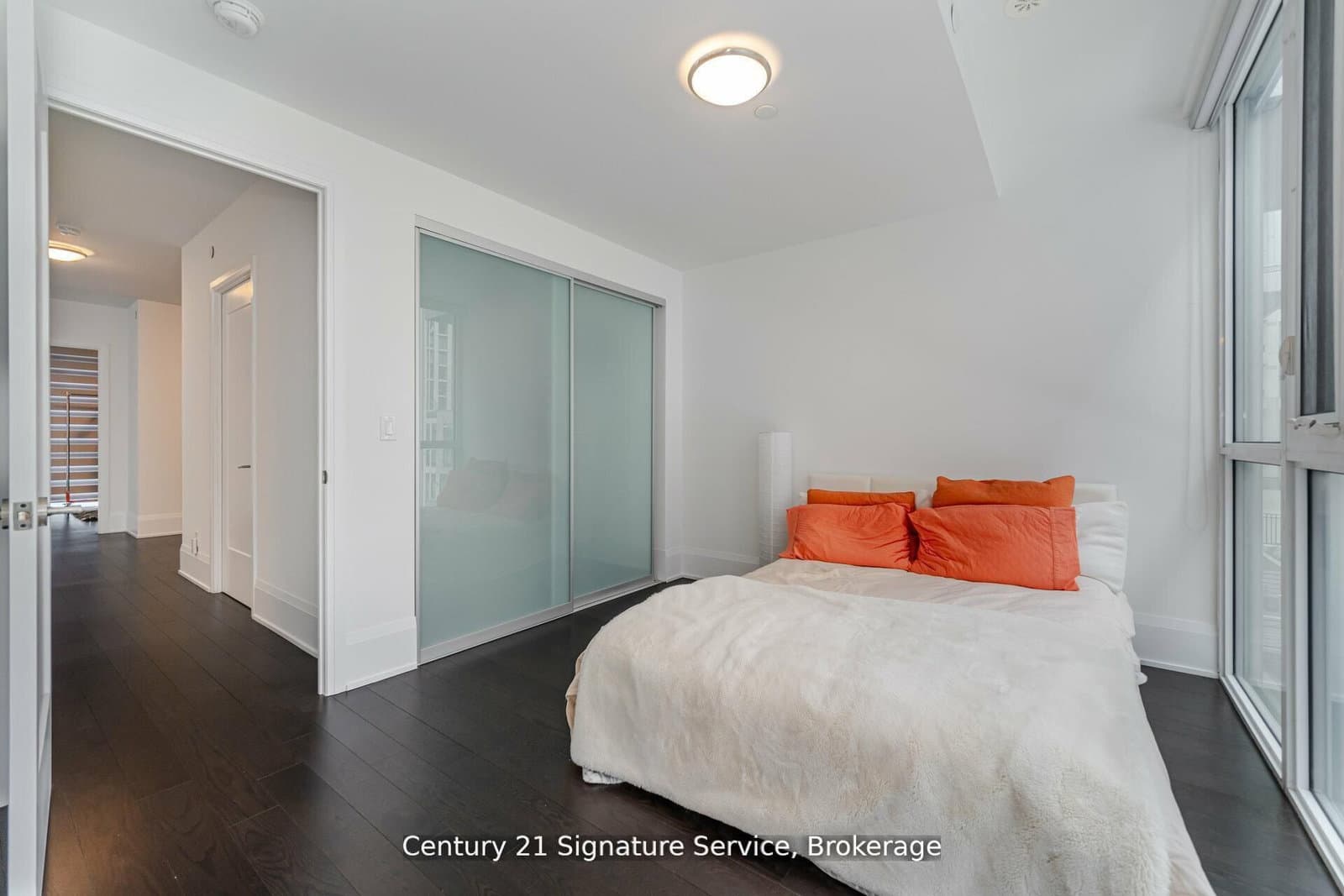 101 Erskine Avenue, Unit TH05 thumbnail 17