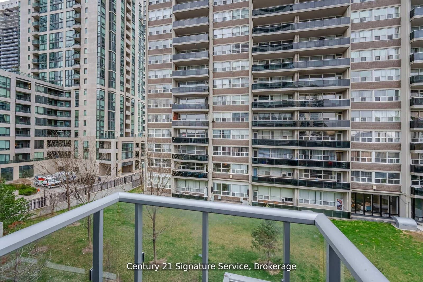101 Erskine Avenue, Unit TH05 thumbnail 24