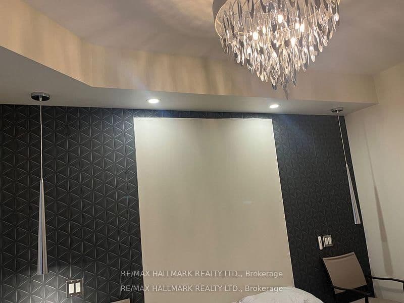 560 Front Street W, Unit 428 thumbnail 13