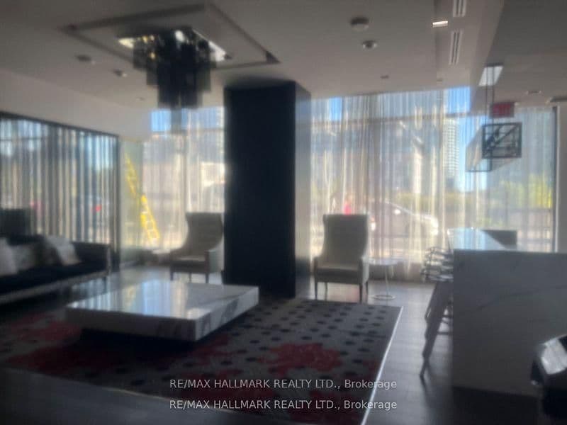 560 Front Street W, Unit 428 thumbnail 26