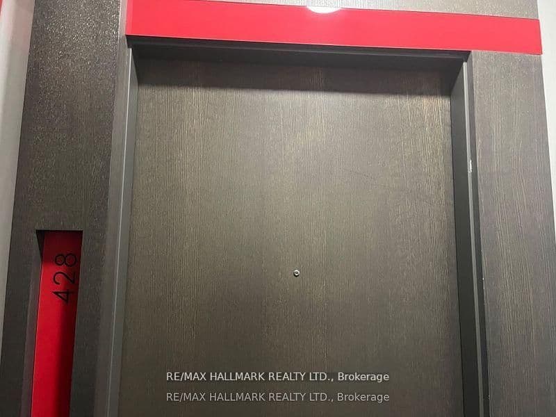 560 Front Street W, Unit 428 thumbnail 36