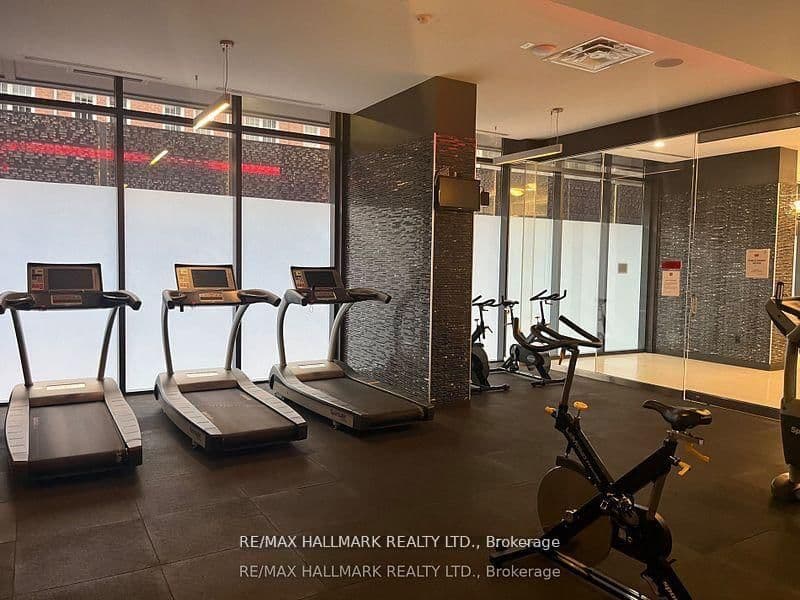 560 Front Street W, Unit 428 thumbnail 45