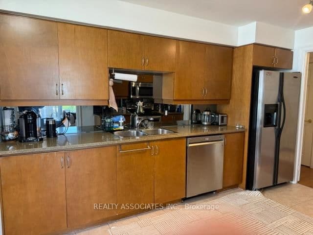 18 Kenaston Gardens NE, Unit 506 thumbnail 14