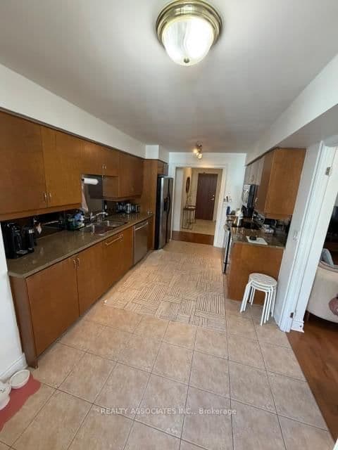 18 Kenaston Gardens NE, Unit 506 thumbnail 15
