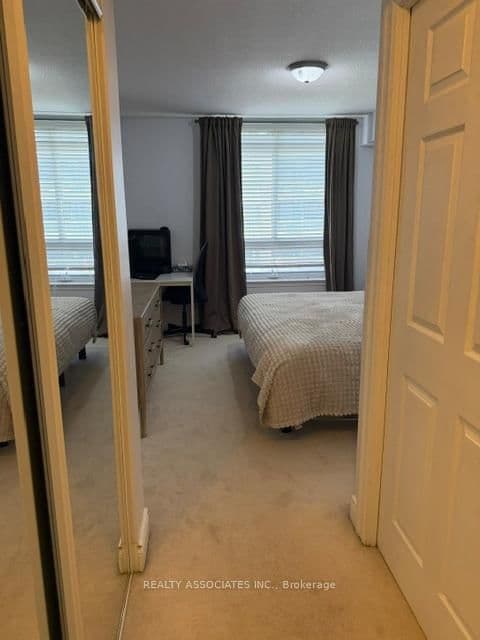 18 Kenaston Gardens NE, Unit 506 thumbnail 16