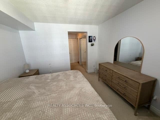 18 Kenaston Gardens NE, Unit 506 thumbnail 18