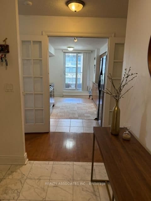 18 Kenaston Gardens NE, Unit 506 thumbnail 5
