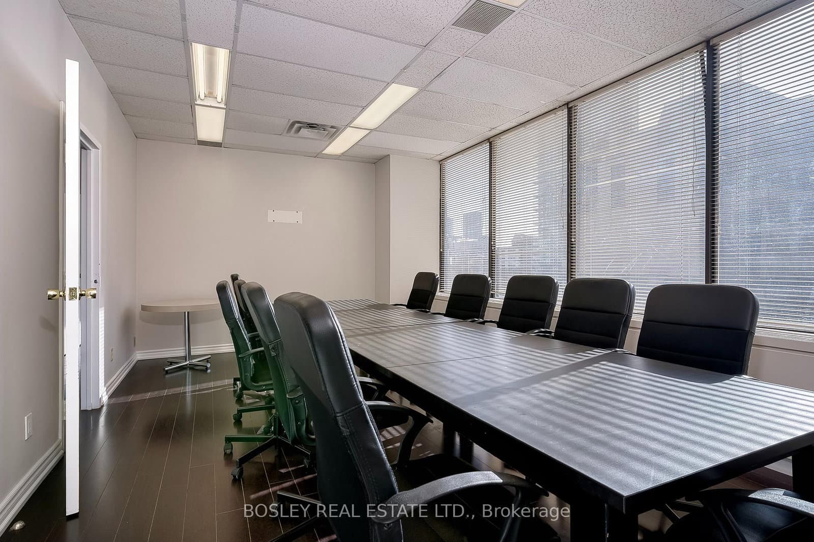 920 Yonge Street, Unit 800 thumbnail 6
