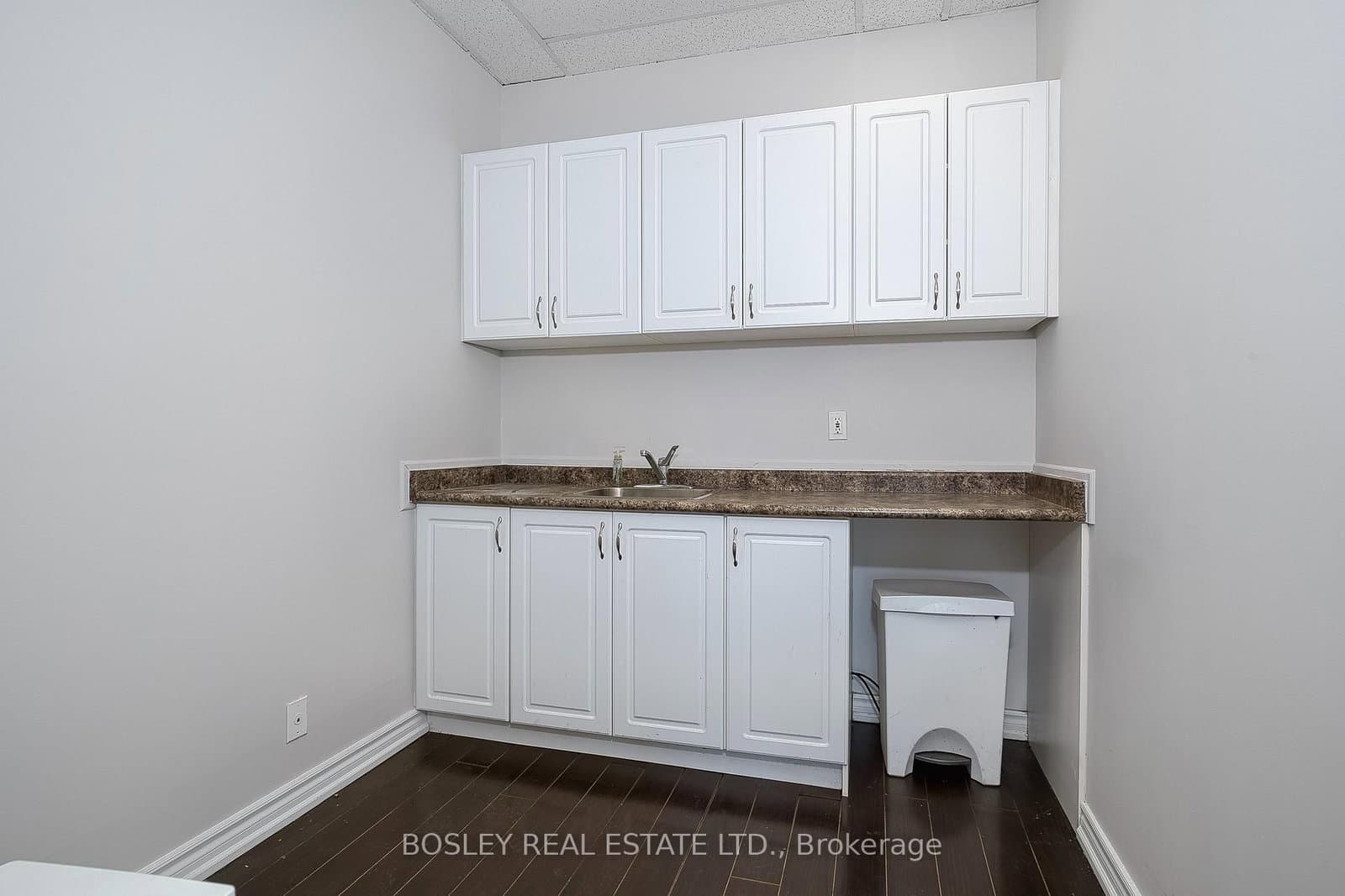 920 Yonge Street, Unit 800 thumbnail 8