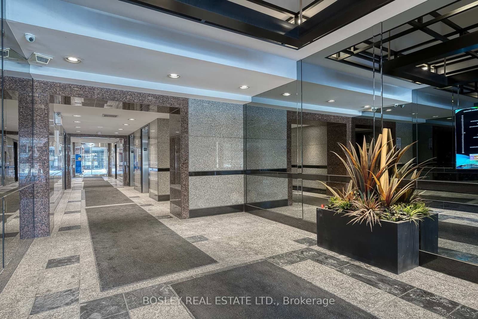 920 Yonge Street, Unit 600 thumbnail 18