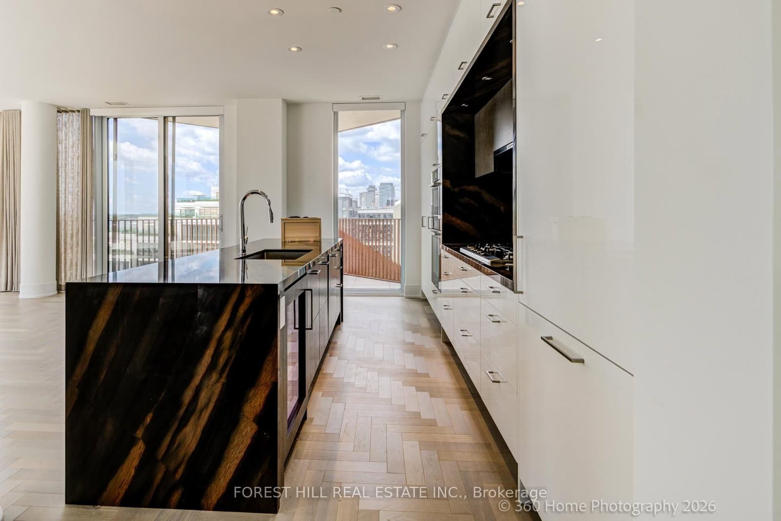 155 Merchants' Wharf, Unit 1222 thumbnail 19
