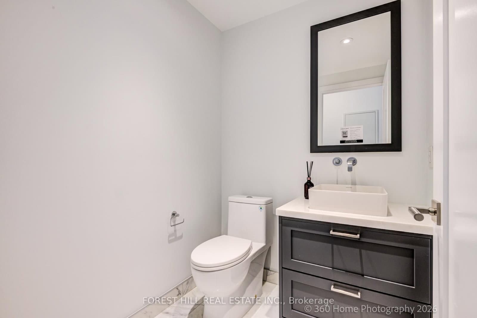 155 Merchants' Wharf, Unit 1222 thumbnail 27