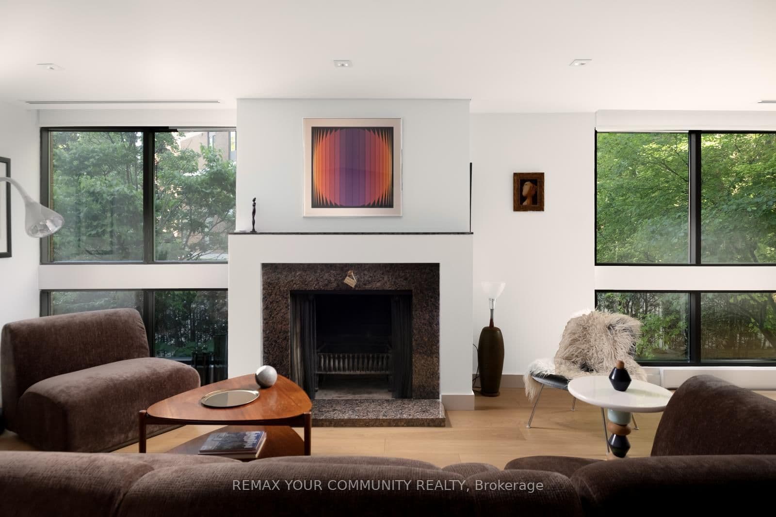349 St Clair Avenue W, Unit 109 thumbnail 3