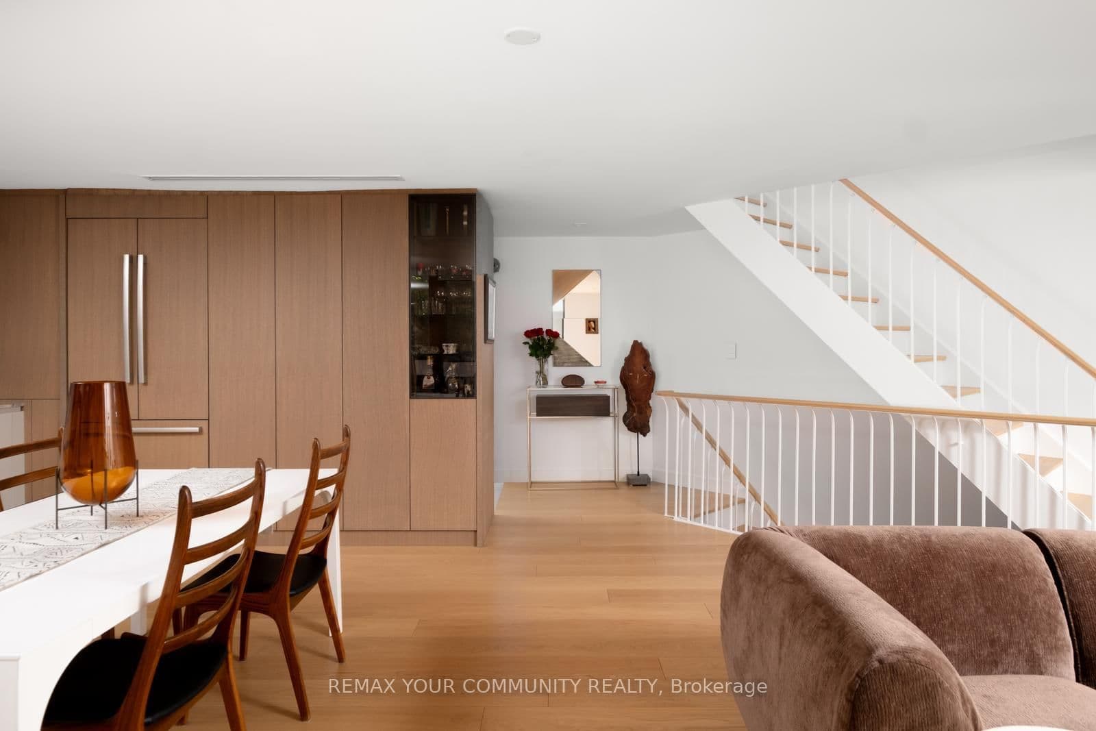 349 St Clair Avenue W, Unit 109 thumbnail 9