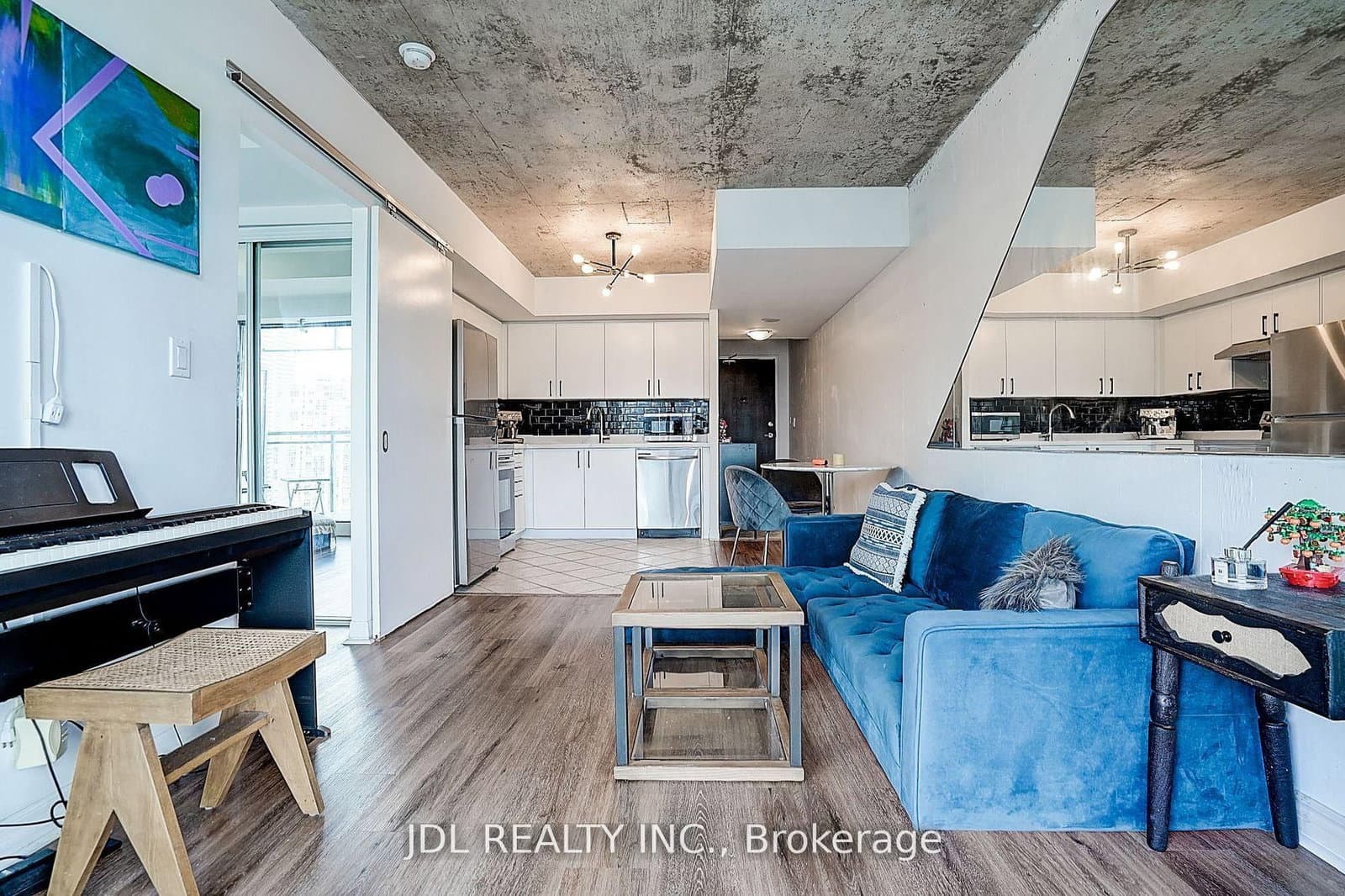 22 Wellesley Street E, Unit 2105 thumbnail 16