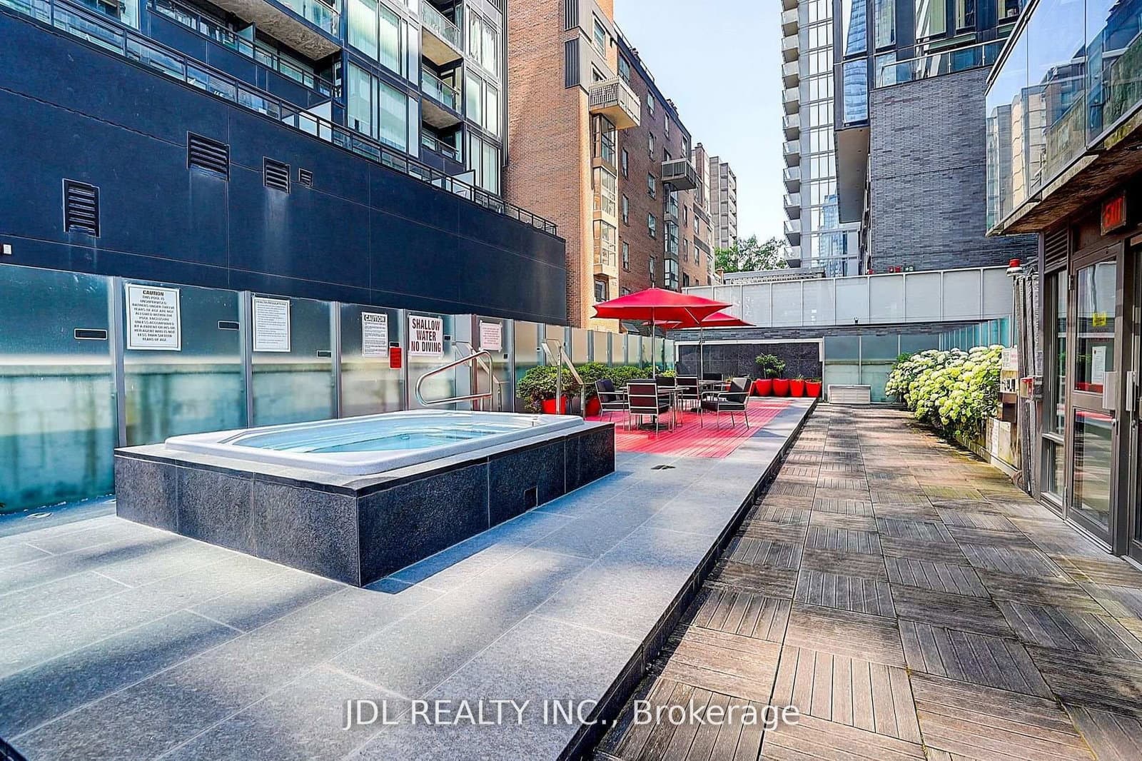 22 Wellesley Street E, Unit 2105 thumbnail 32