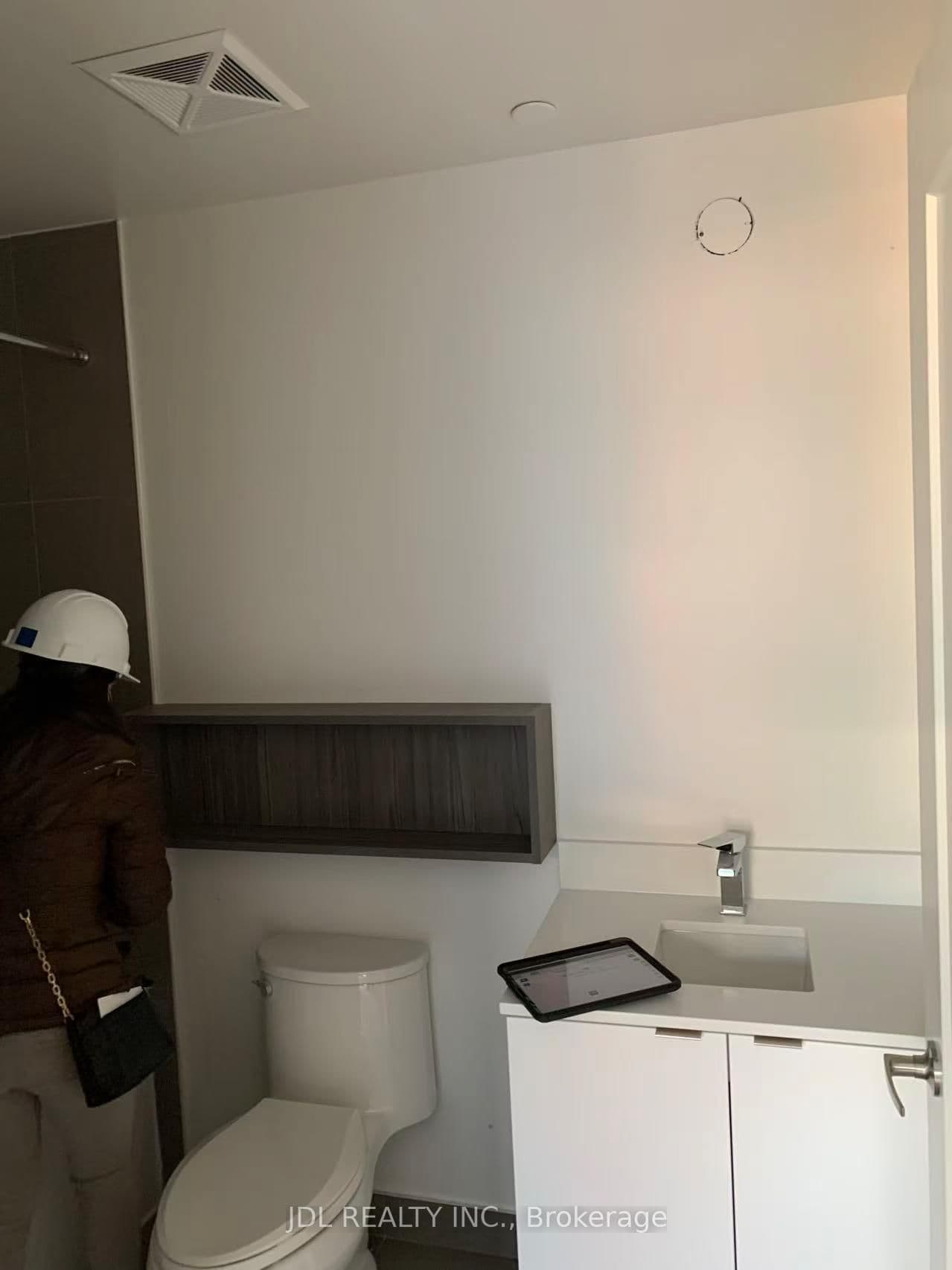 70 Princess Street, Unit 701 thumbnail 20