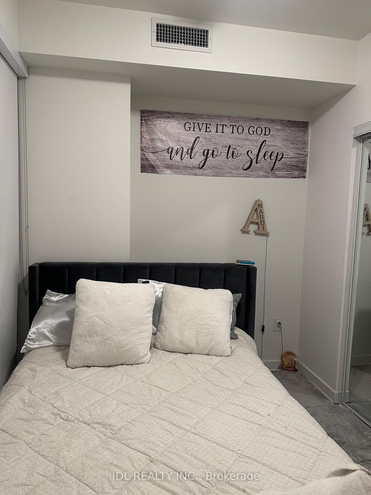 70 Princess Street, Unit 701 thumbnail 22