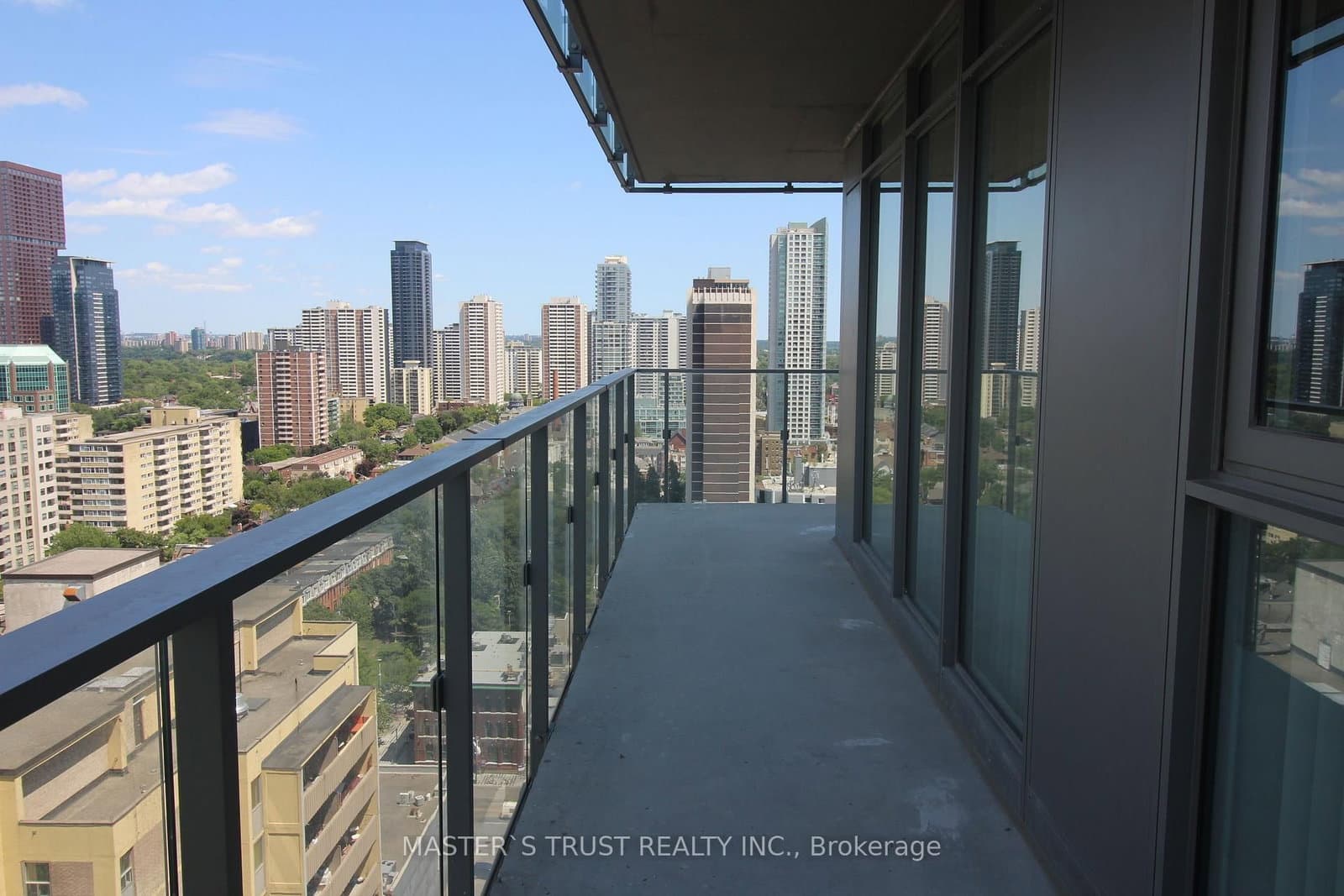 50 Wellesley East Street, Unit 2704 thumbnail 10
