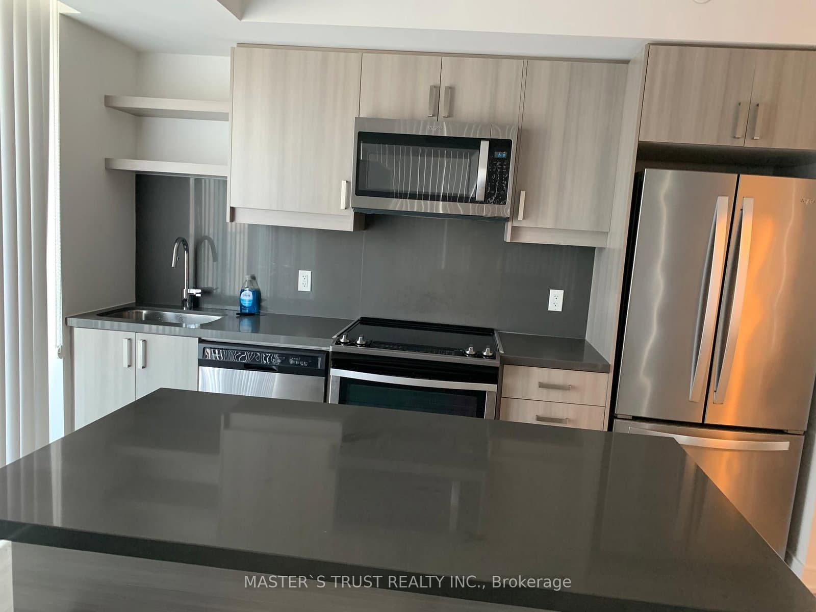 50 Wellesley East Street, Unit 2704 thumbnail 3