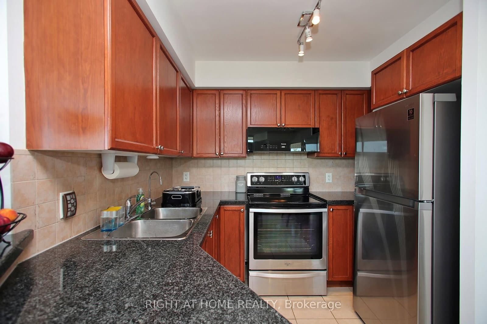 3830 Bathurst Street, Unit 505 thumbnail 10