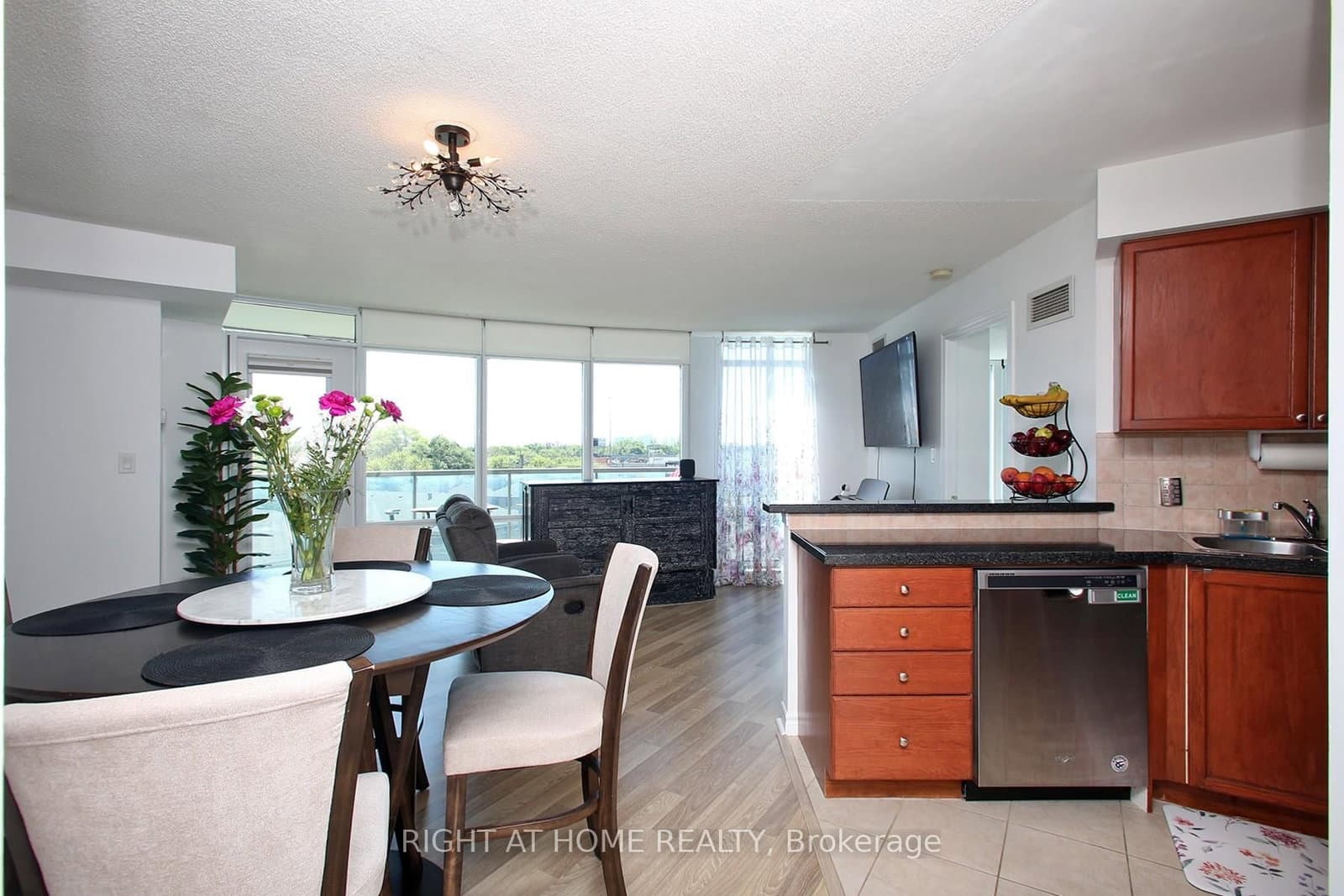 3830 Bathurst Street, Unit 505 thumbnail 14