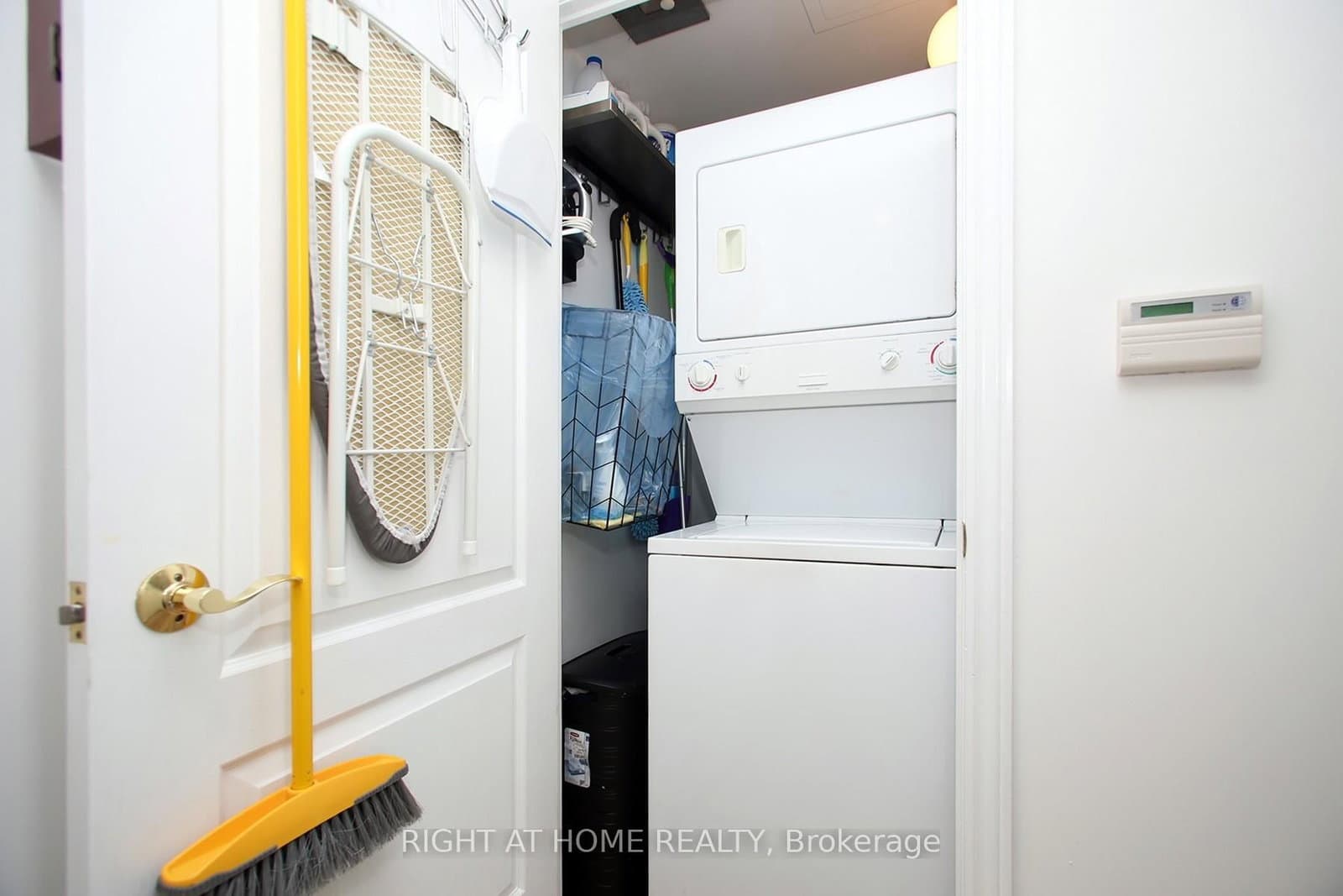 3830 Bathurst Street, Unit 505 thumbnail 25