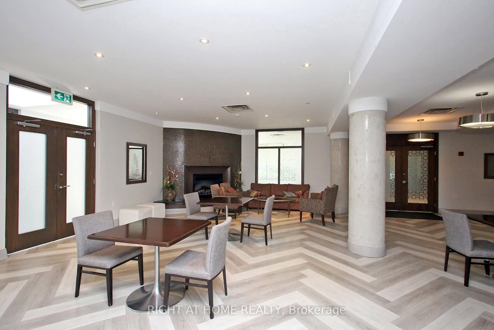 3830 Bathurst Street, Unit 505 thumbnail 32