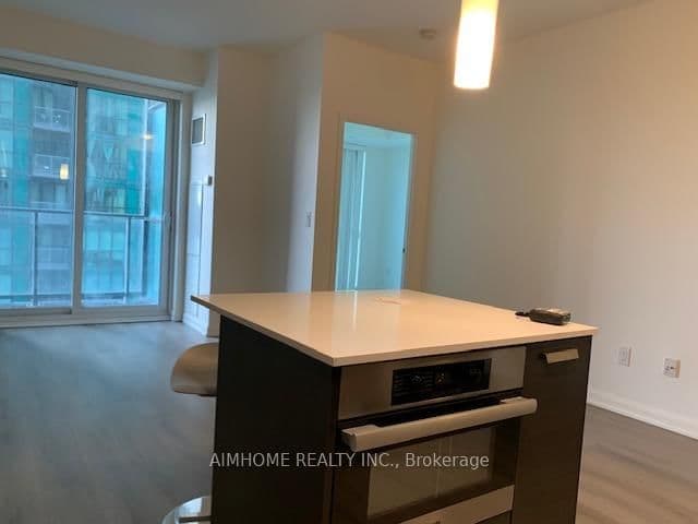 9 Bogert Avenue, Unit 804 thumbnail 5
