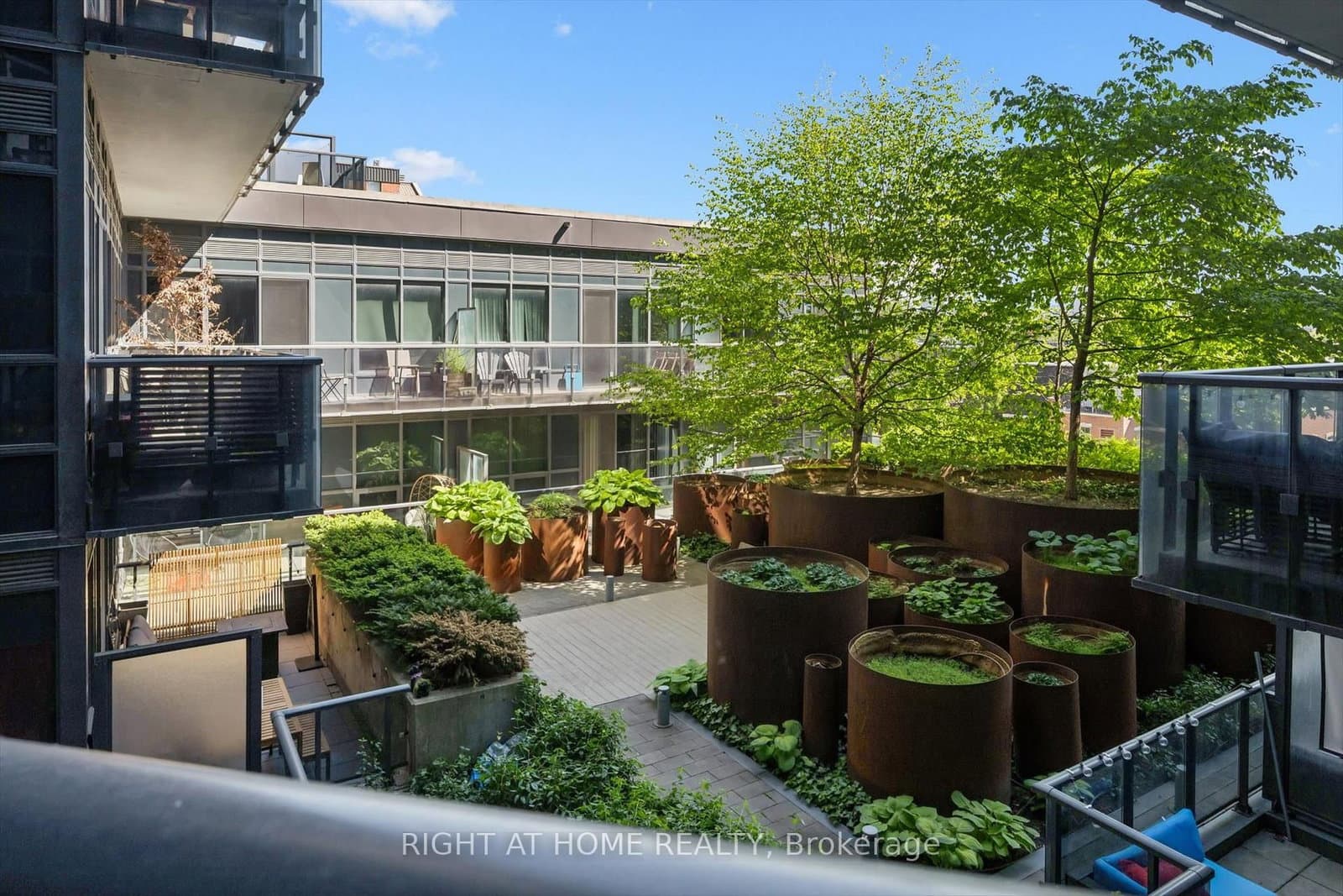 1030 King Street W, Unit 418 thumbnail 19