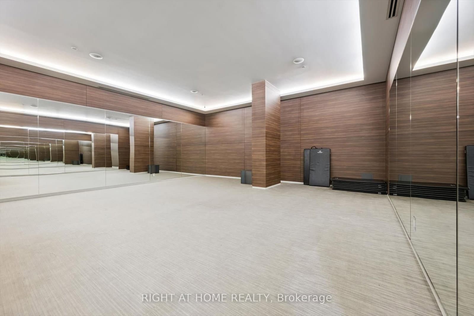 1030 King Street W, Unit 418 thumbnail 26