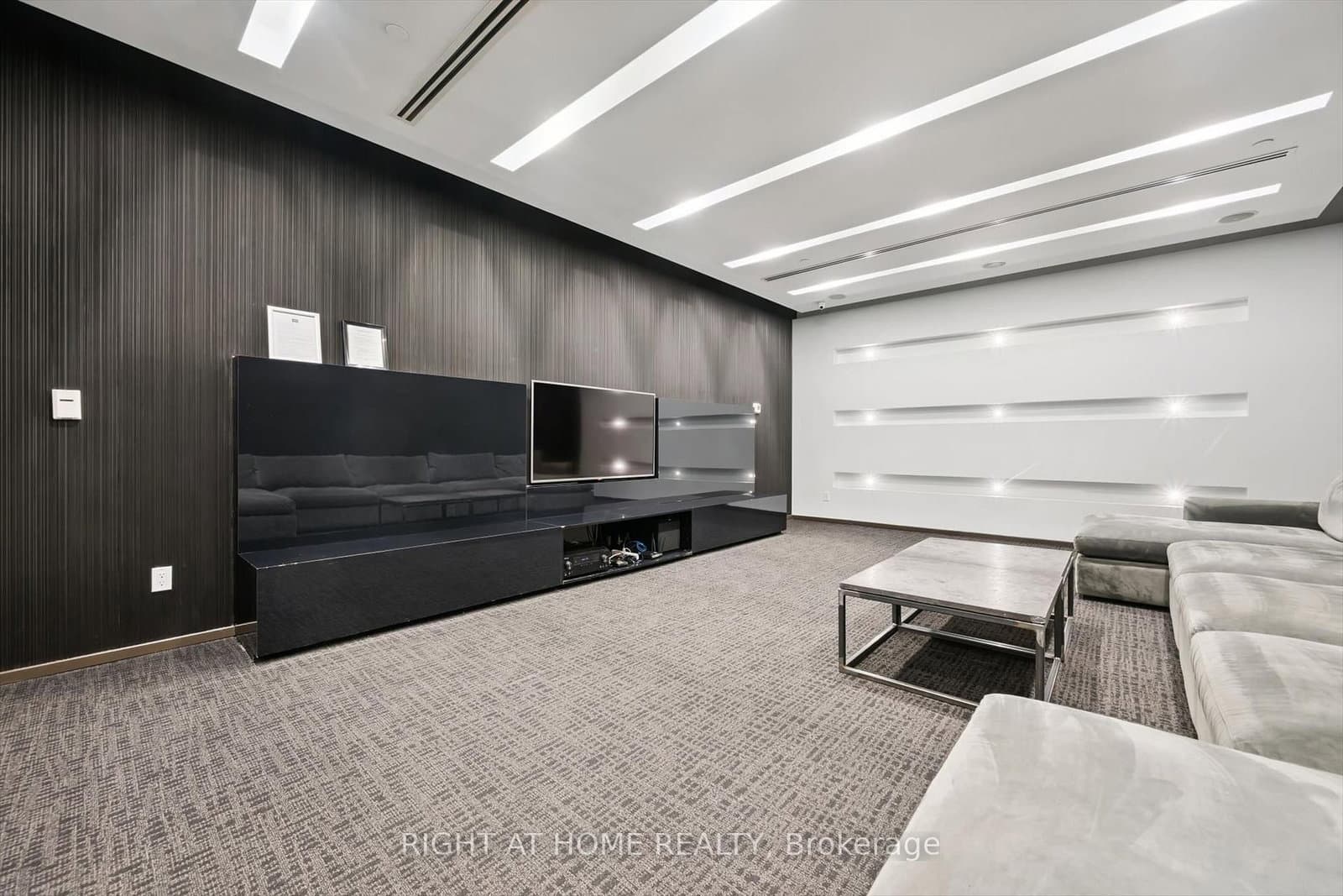 1030 King Street W, Unit 418 thumbnail 30