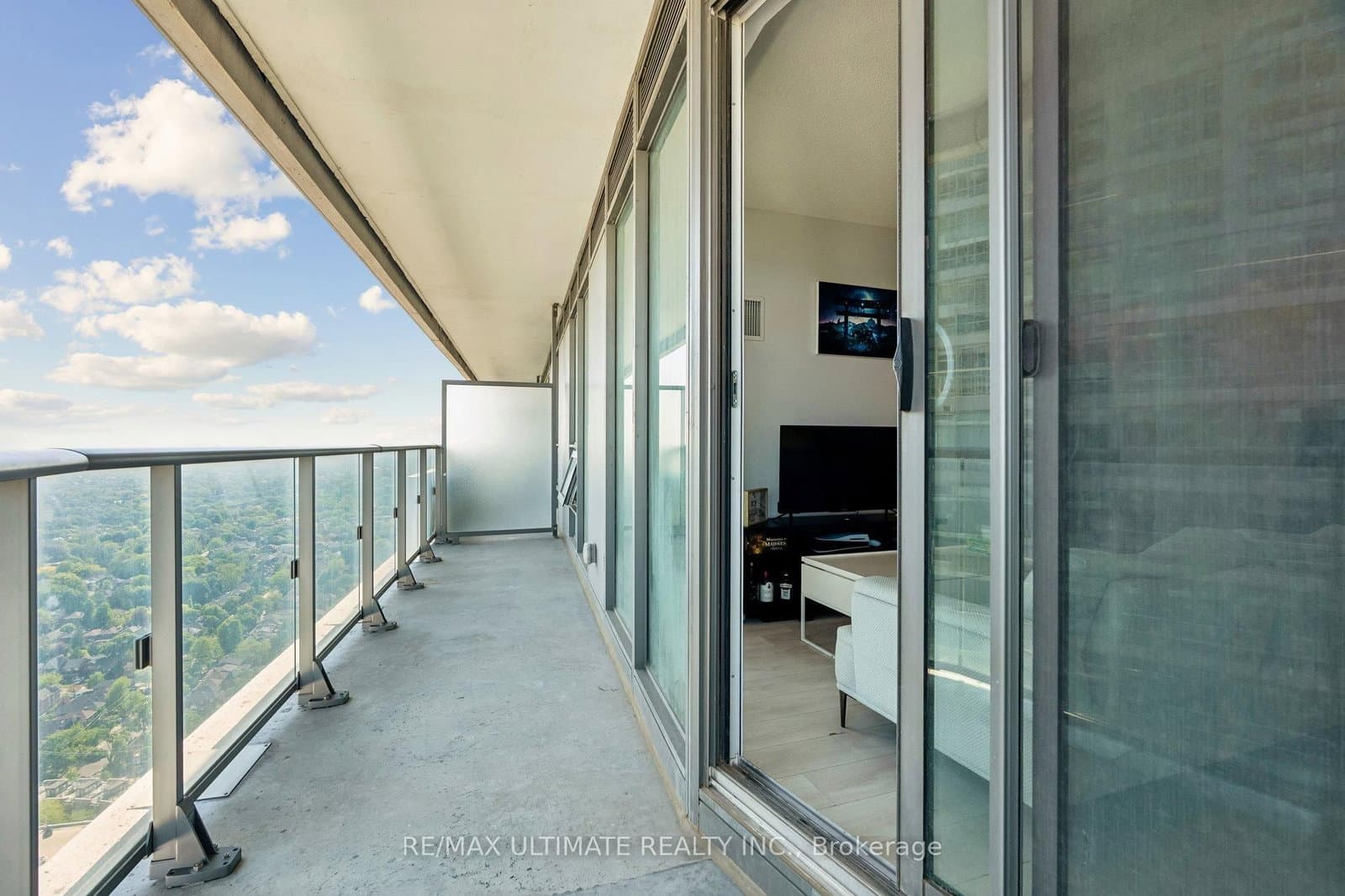 2221 Yonge Street, Unit 3905 thumbnail 16