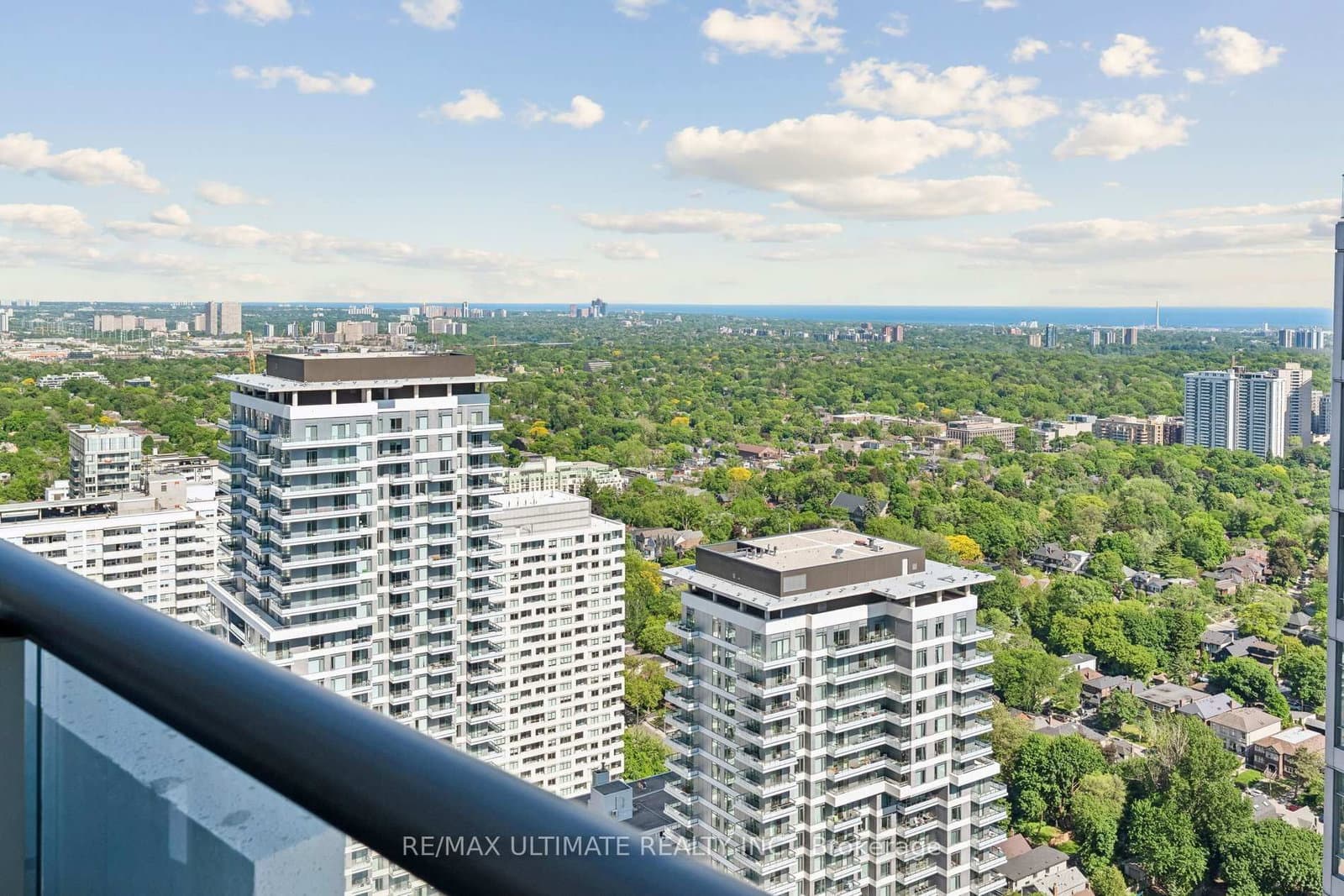 2221 Yonge Street, Unit 3905 thumbnail 18