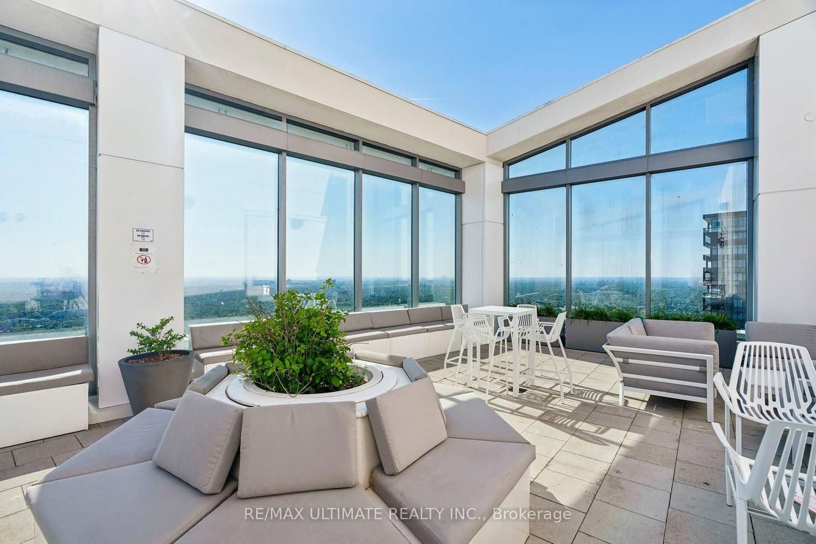 2221 Yonge Street, Unit 3905 thumbnail 27