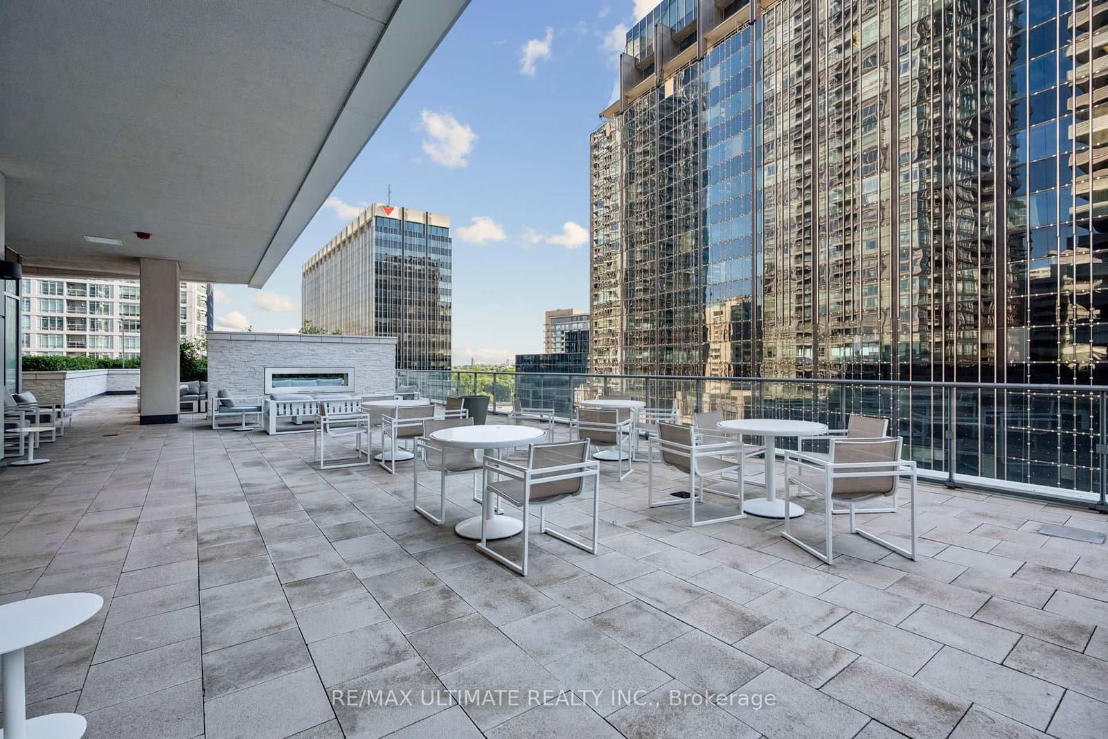 2221 Yonge Street, Unit 3905 thumbnail 28