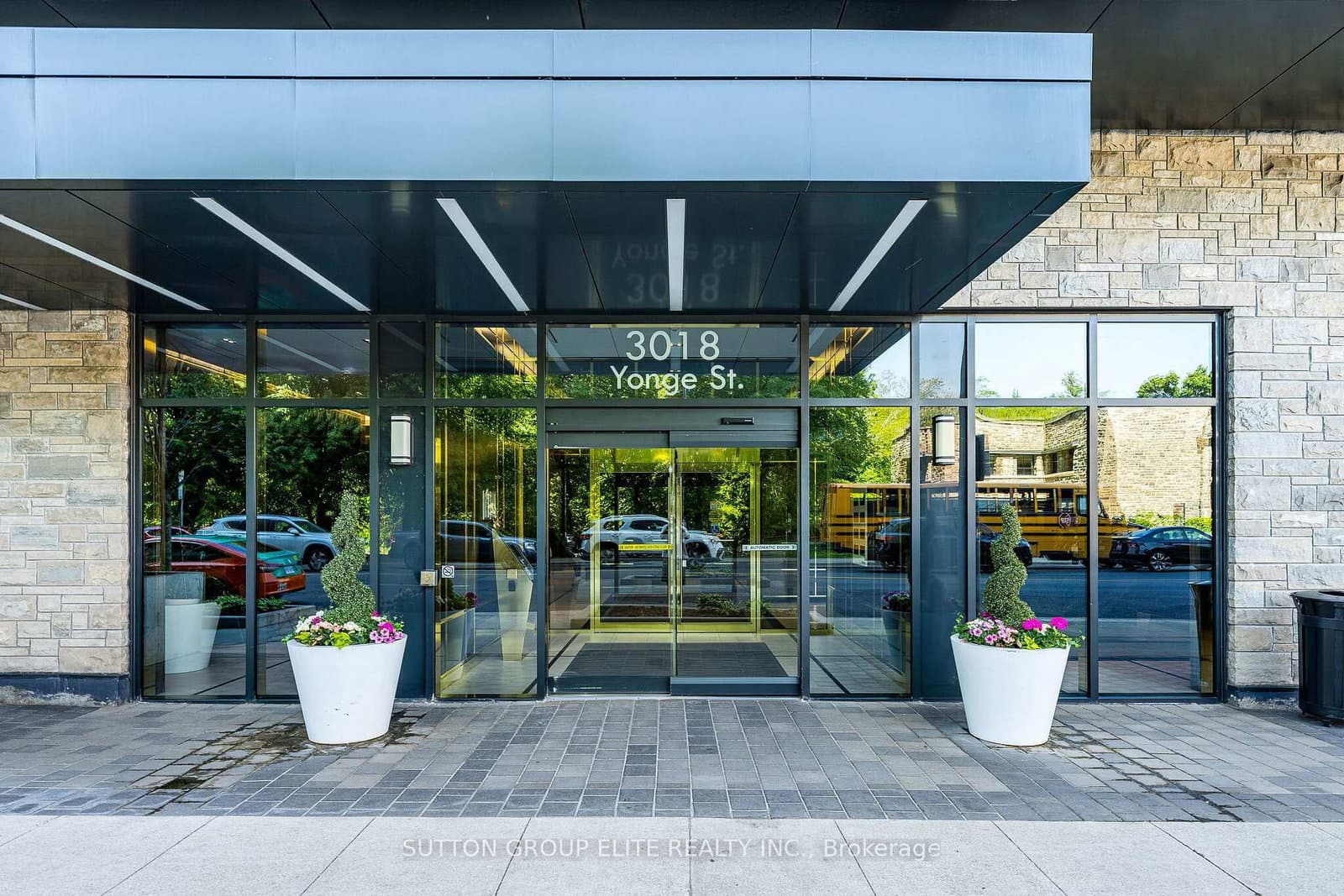 3018 Yonge Street, Unit 814 thumbnail 2